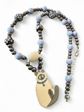 Cat Pendant Beaded Necklace in Light Blue and Gray